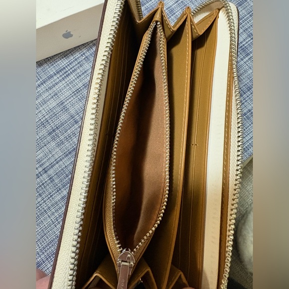 Coach Cream and Pink Flamingo Print Wallet - Picture 5 of 5